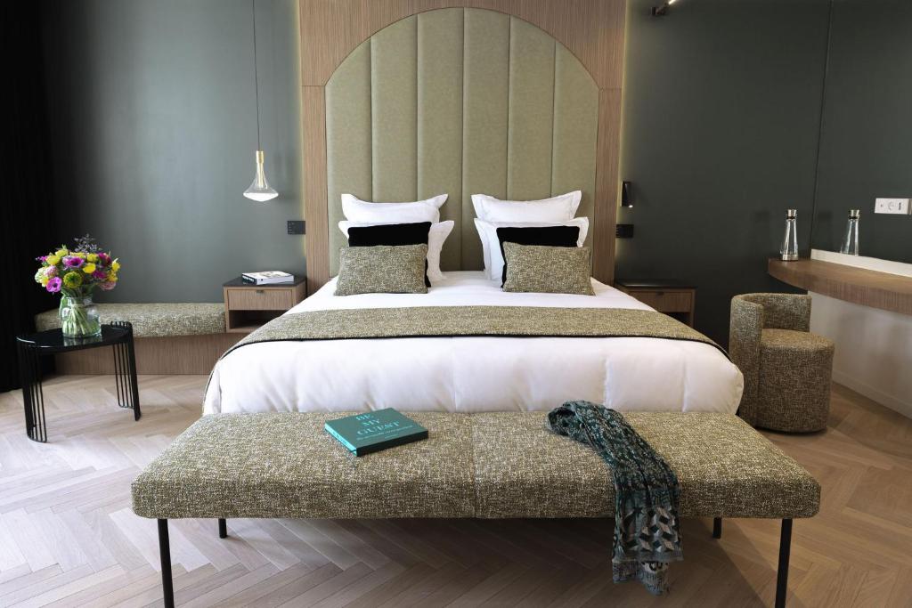 Deluxe Junior Suite - Image 3