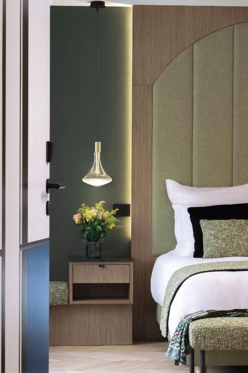 Deluxe Junior Suite - Image 5