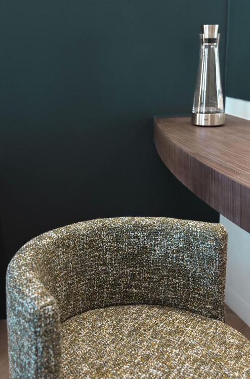Deluxe Junior Suite - Image 8