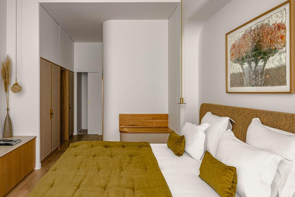 Three-Bedroom Apartment - Image 2