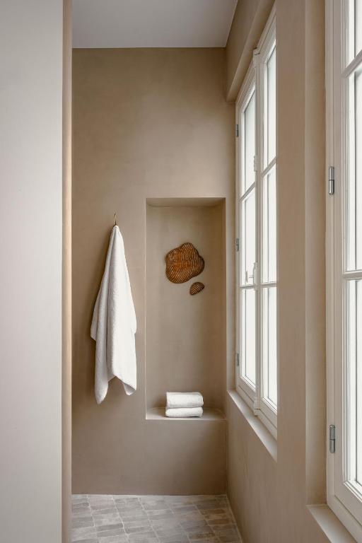 Three-Bedroom Apartment - Image 20