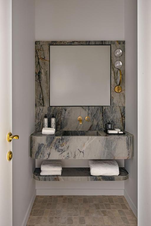 Three-Bedroom Apartment - Image 21
