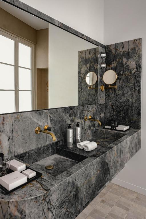 Three-Bedroom Apartment - Image 22
