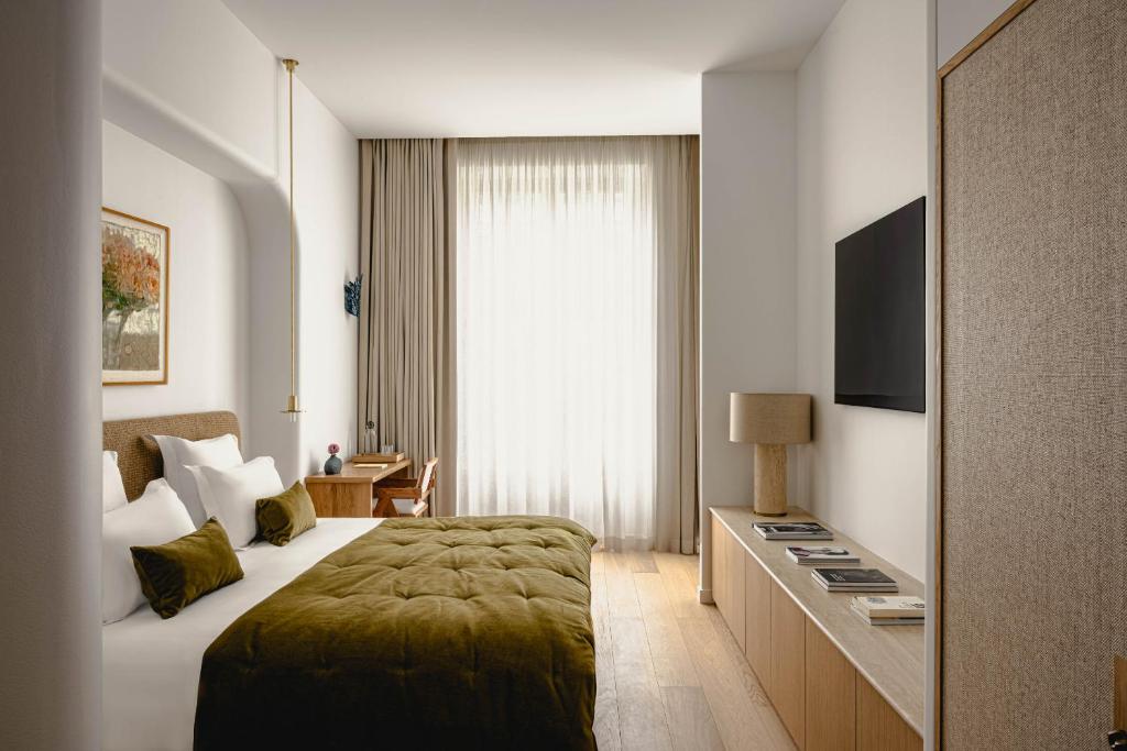 Three-Bedroom Apartment - Image 10