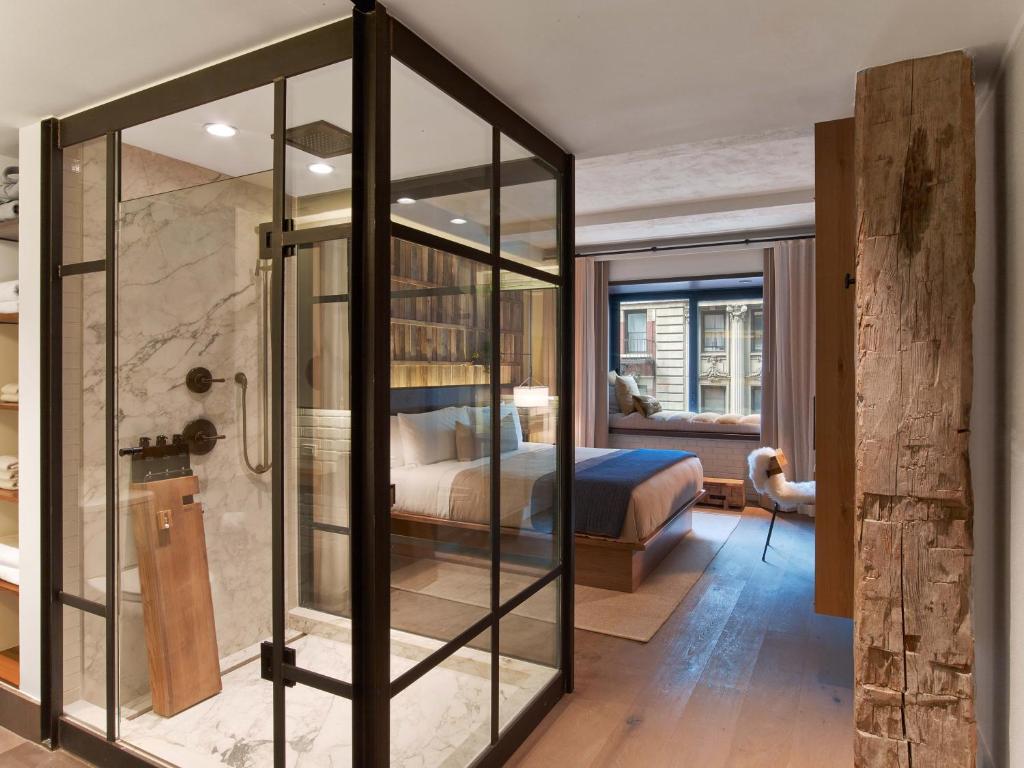 Double Room - Image 1