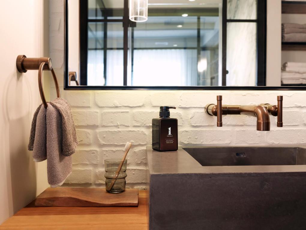 Junior Suite - Image 2