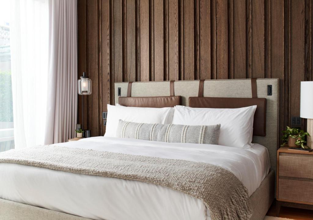 Piccadilly Greenhouse Suite - Image 2