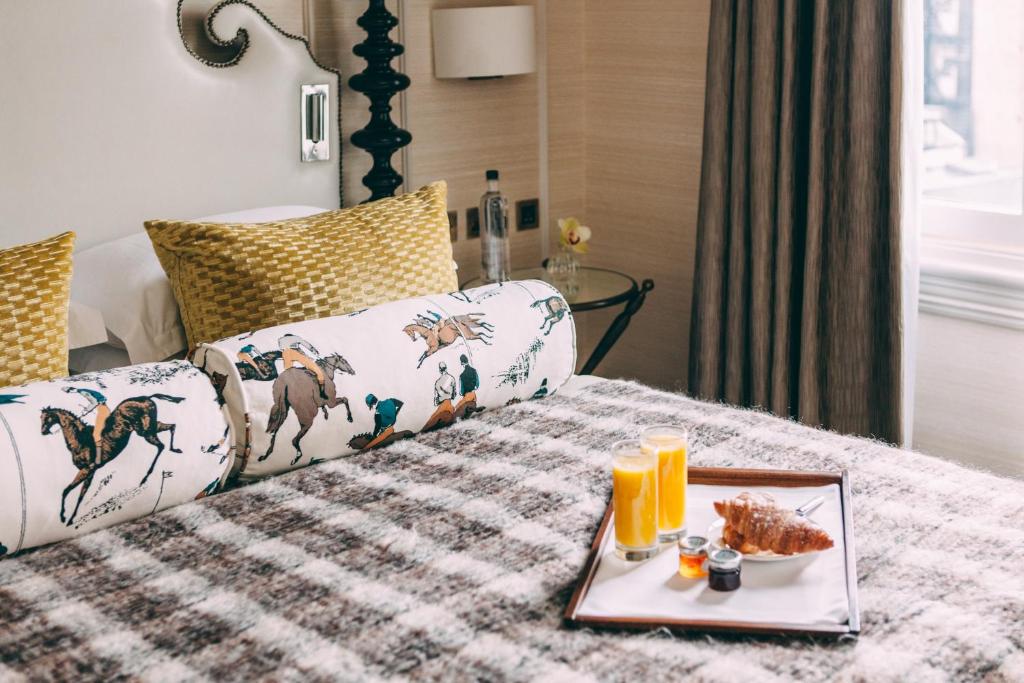 Signature Suite at 11 Cadogan Gardens - Image 5