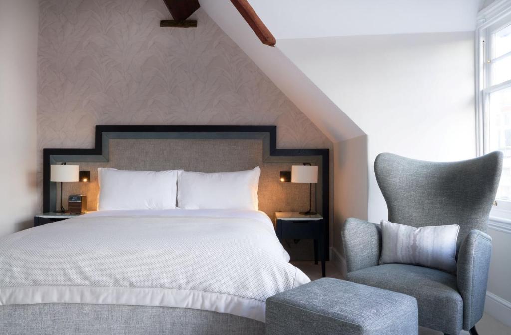 The Loft Apartment at 20 Cadogan Gardens - Image 3