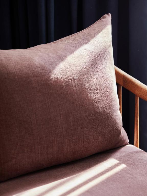 Corner Studio with King Bed - Image 3