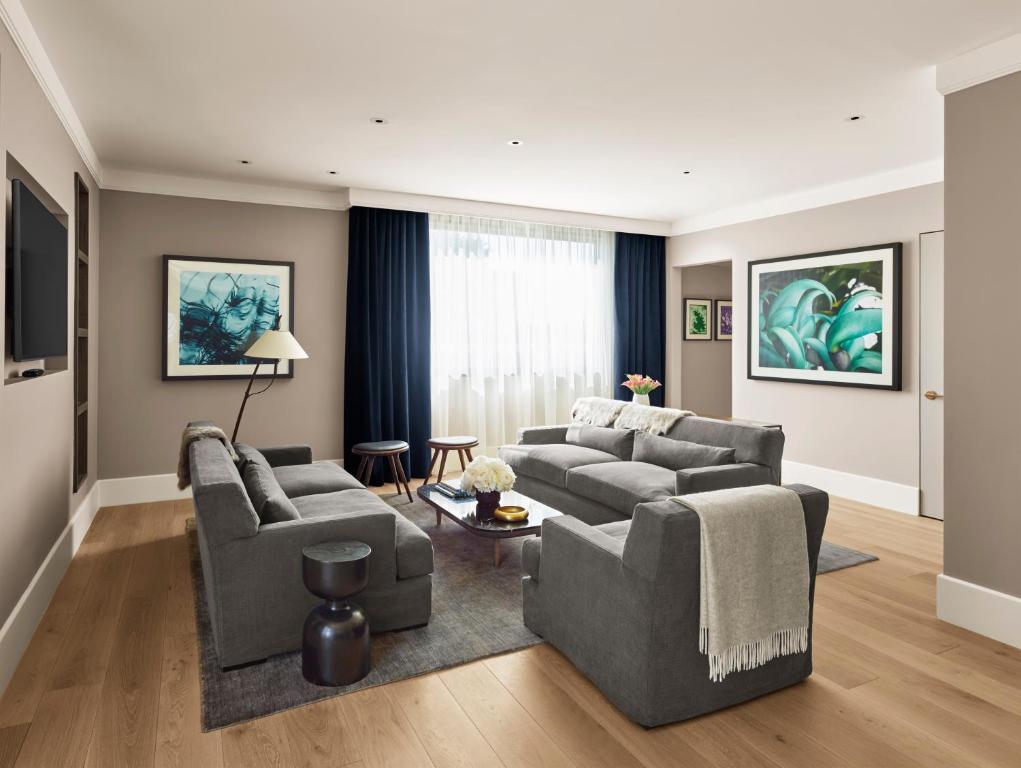 Suite with Terrace - Image 6