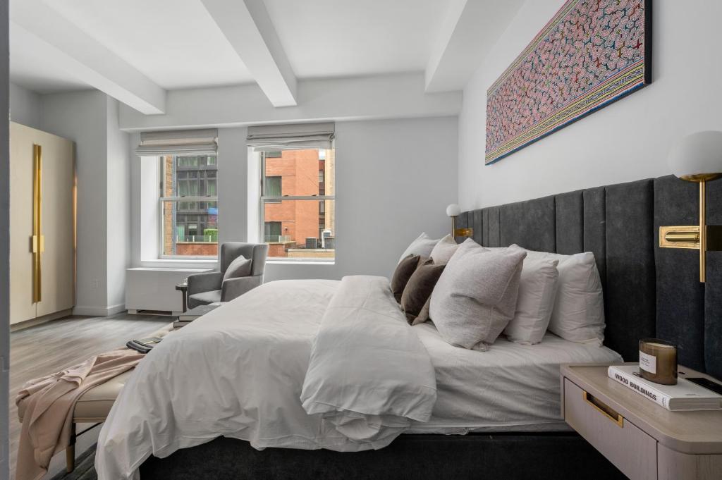 King Studio with Sofa Bed - Image 19