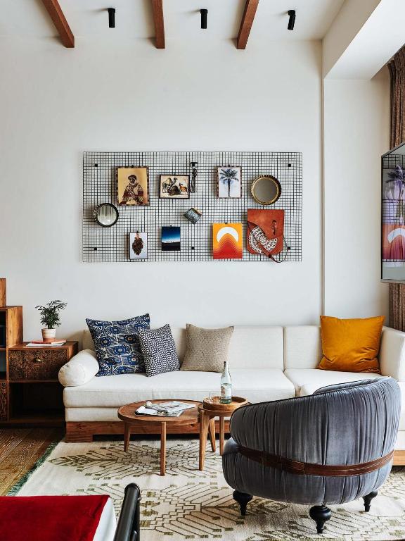 Large Farmstay Suite - Image 1