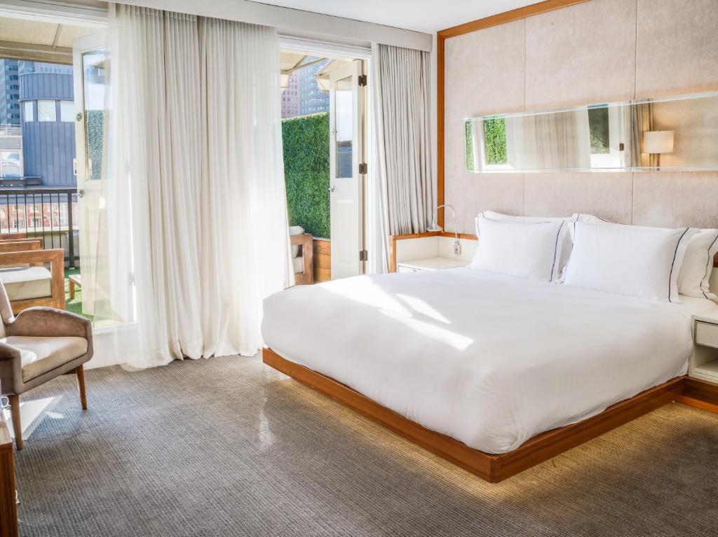 Seaport King Terrace - Image 6