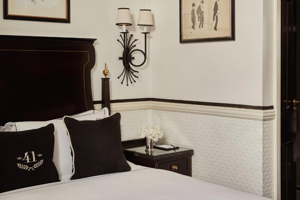 Executive Suite - Image 12