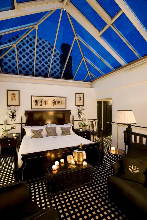 Luxury Suite (Conservatory) - Image 6