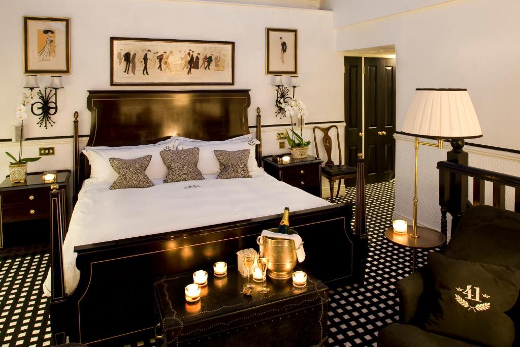 Luxury Suite (Conservatory) - Image 8