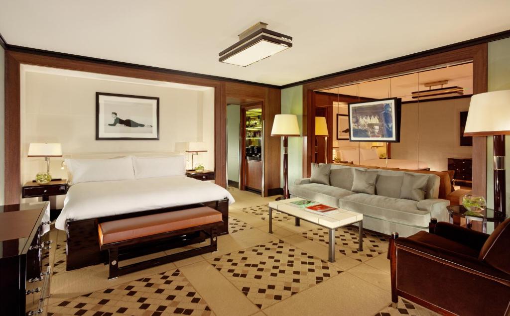 Hyde Park Balcony Studio - Image 4