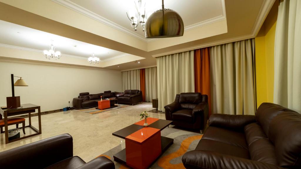 Presidential Suite - Image 15