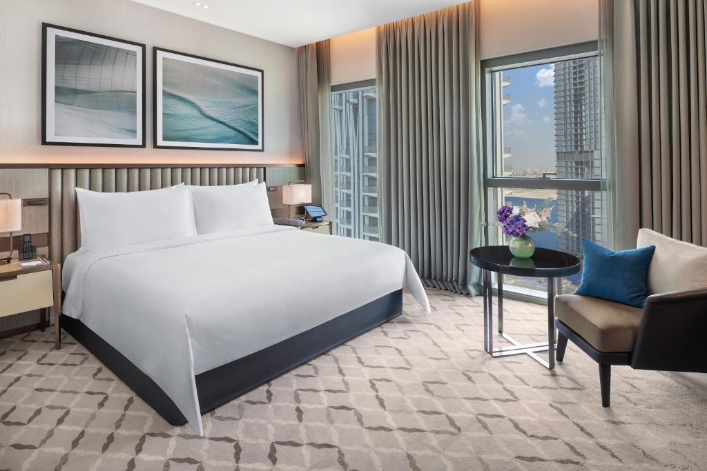 City View Club Room with Club Lounge access - Image 1