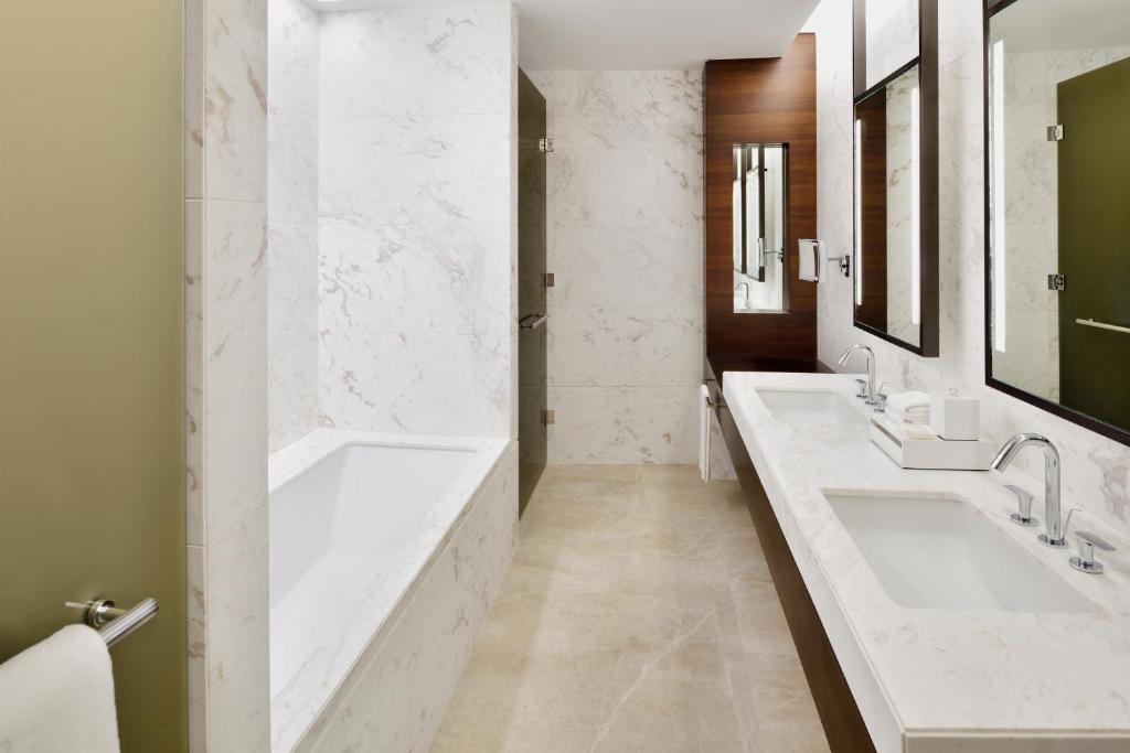 Premier Room Twin - Image 3