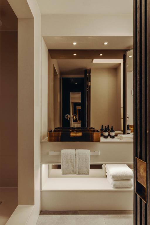 Junior Suite Twin - Image 1