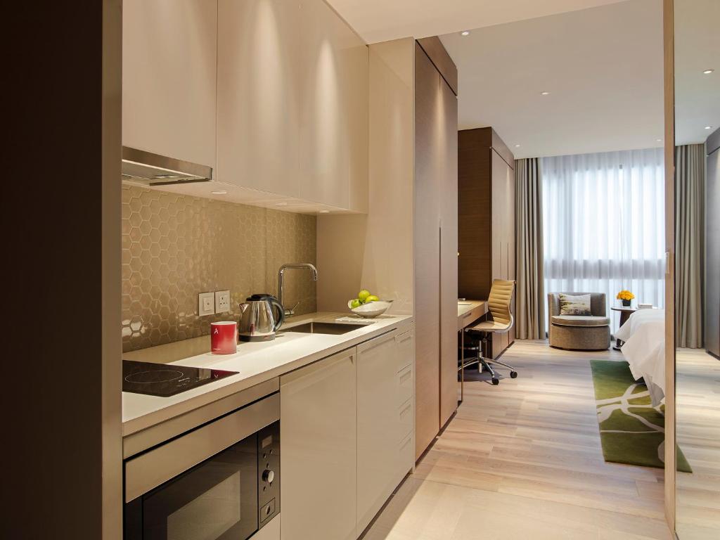 City View Studio - Twin Beds - Image 1