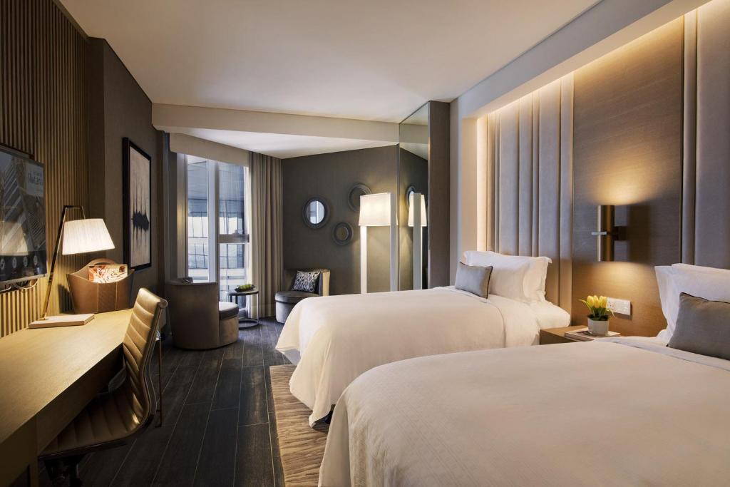 Royal Suite - Image 2