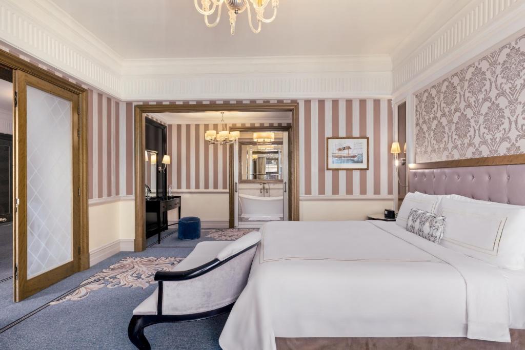 Empire Suite - Image 2