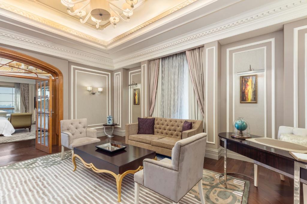 Grand Suite - Image 9