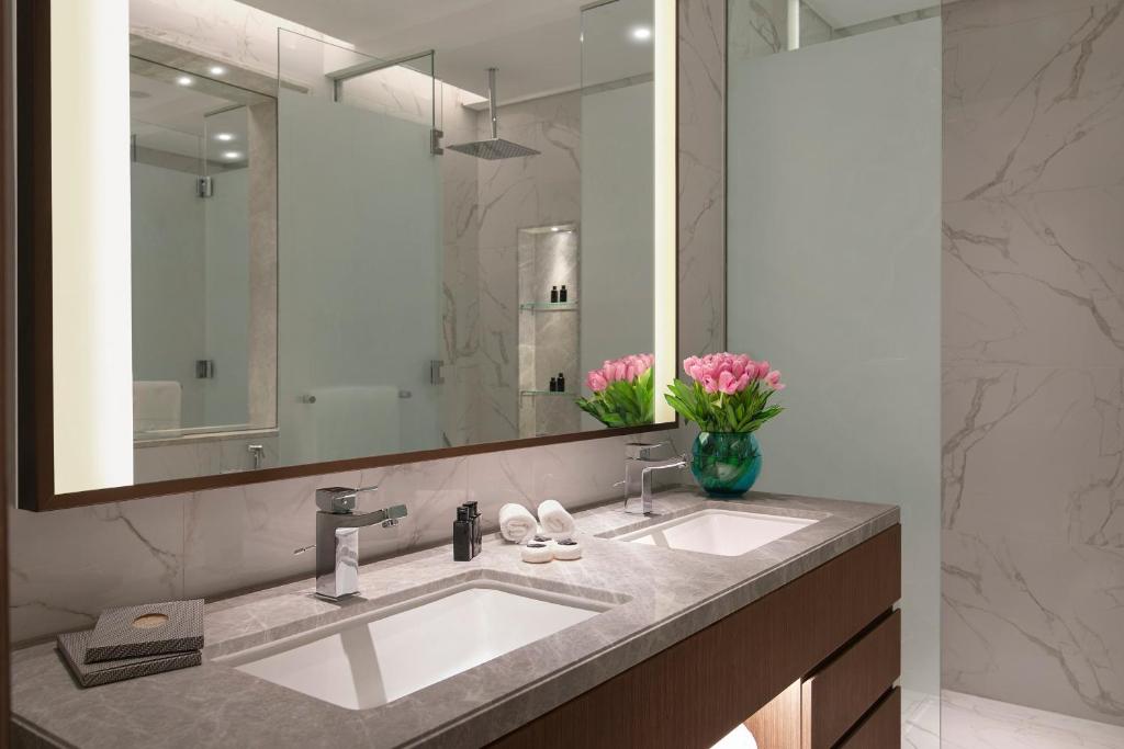Two Bedroom Suite - Pool View - Image 3