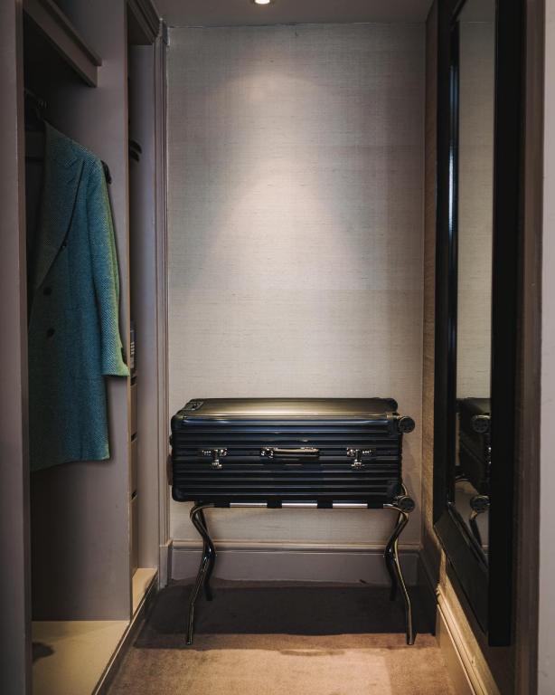 Executive Room - Image 7