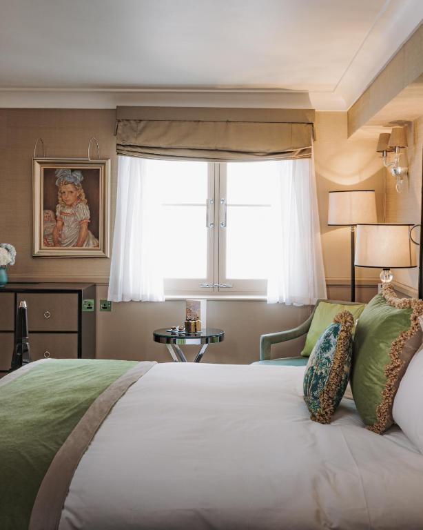 Executive Room - Image 8