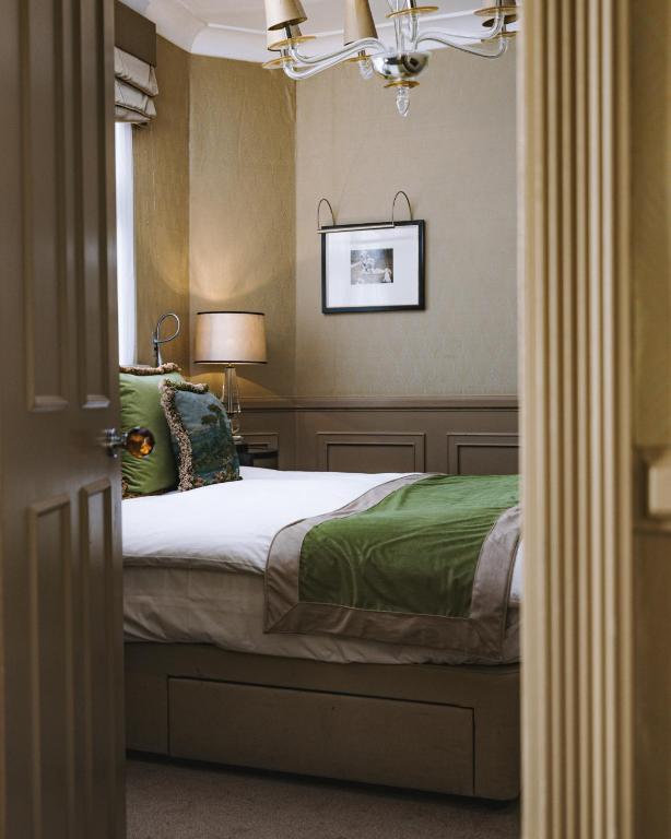 Junior Suite - Image 2