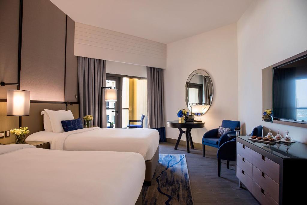 Sea View Room with Balcony - Twin Bed - Image 1