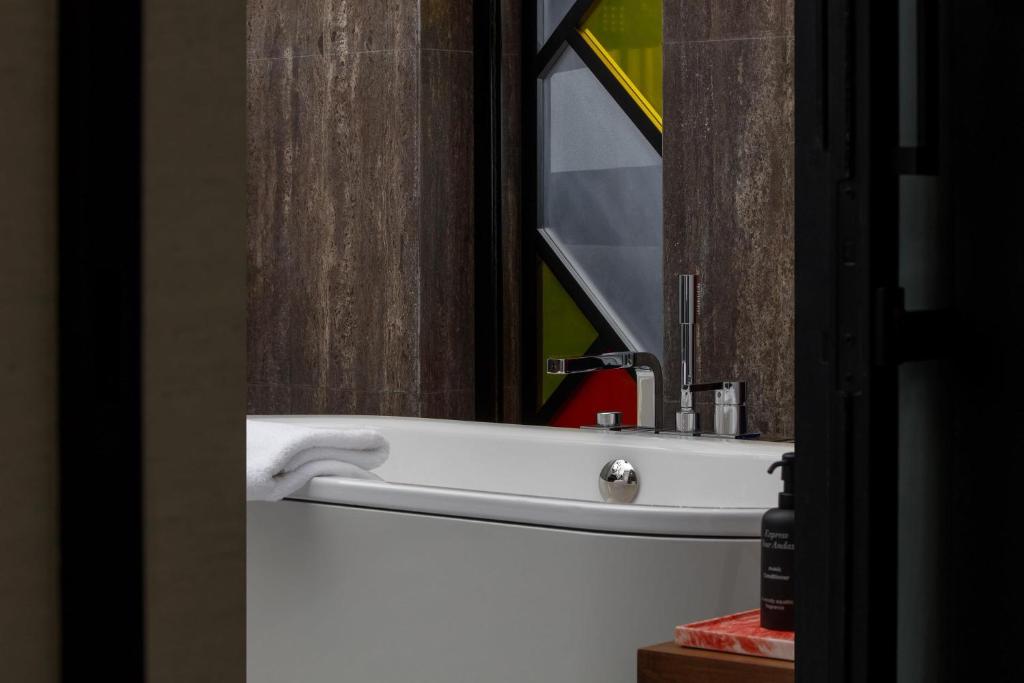 King Room - Image 4