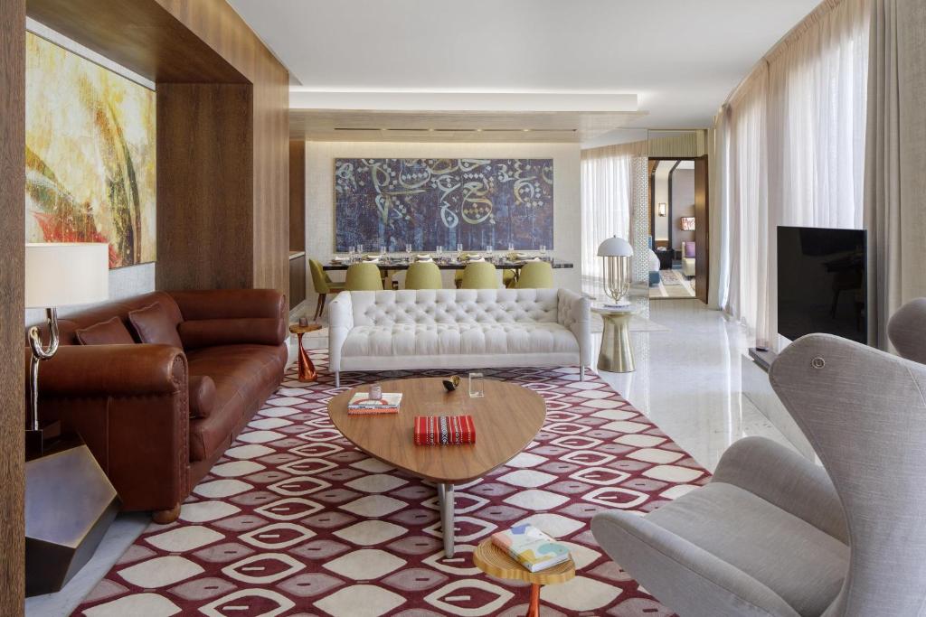 Prince Suite - Image 4