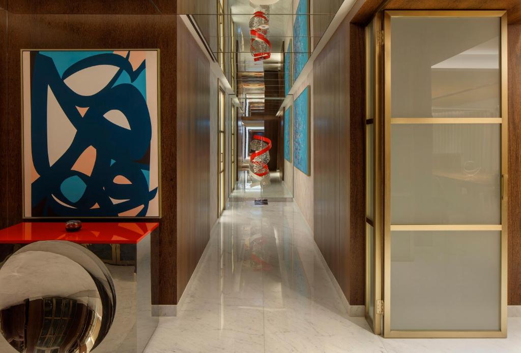 Two-Bedroom Royal Suite - Image 2