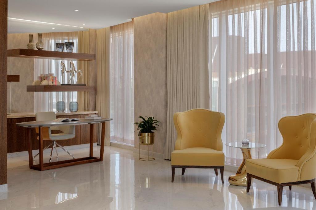 Two-Bedroom Royal Suite - Image 5