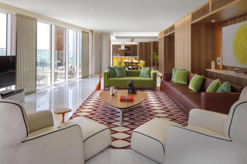 Two-Bedroom Royal Suite - Image 8