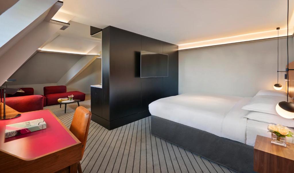 Andaz Suite - Image 4