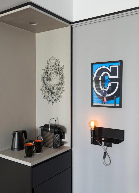 Queen Room - Image 2