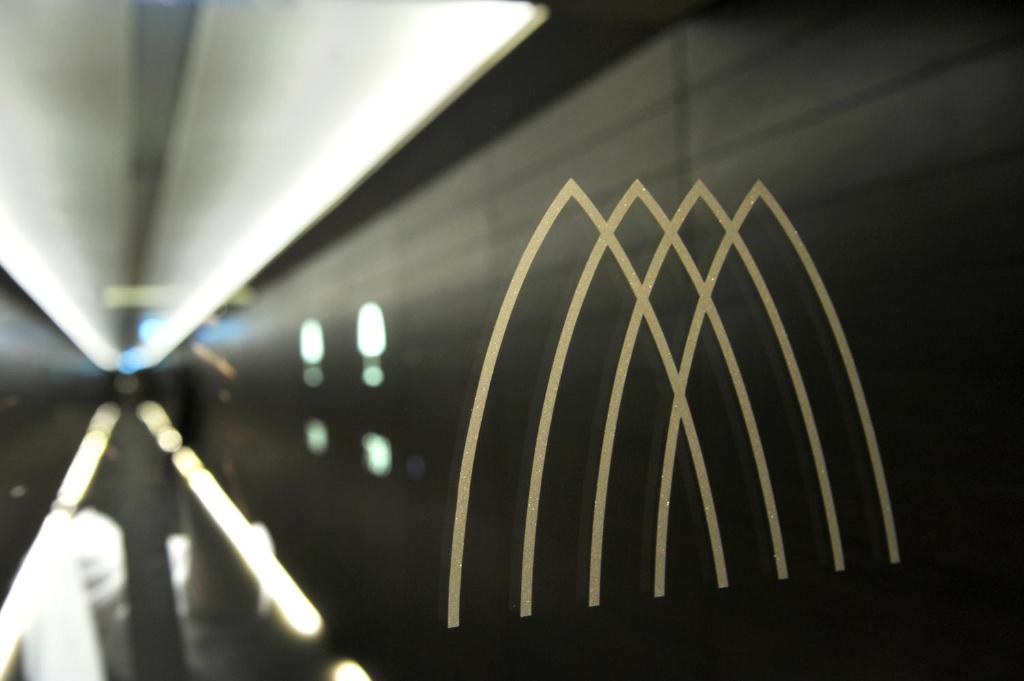 Armani Deluxe Room - Image 6