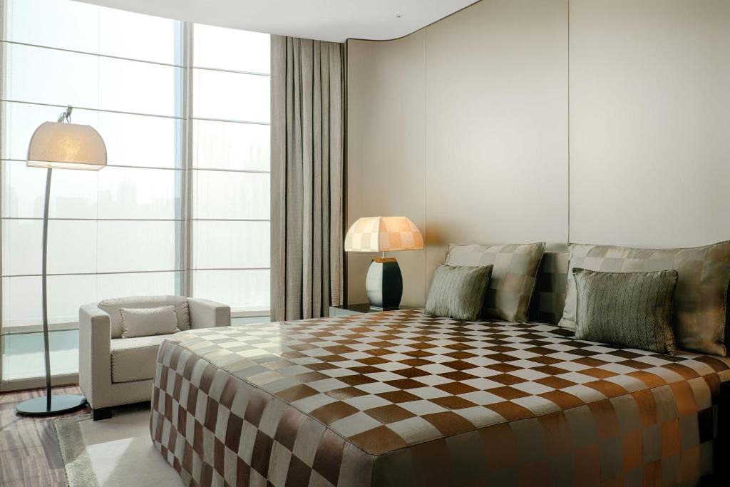Armani Premier Suite - Image 8