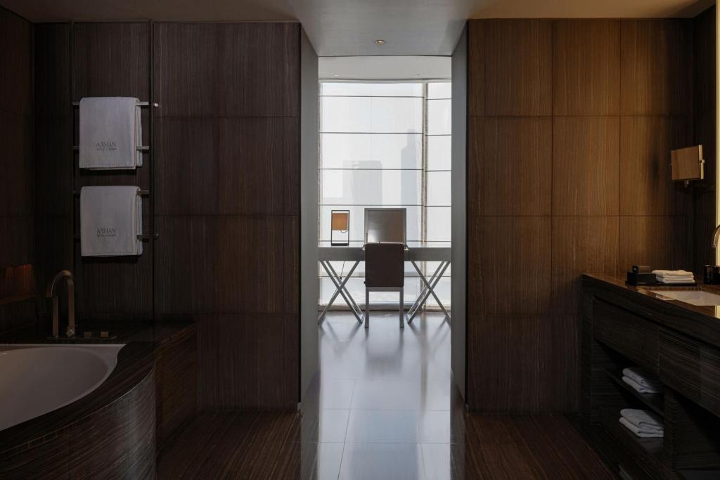 Armani Signature Suite - Image 6