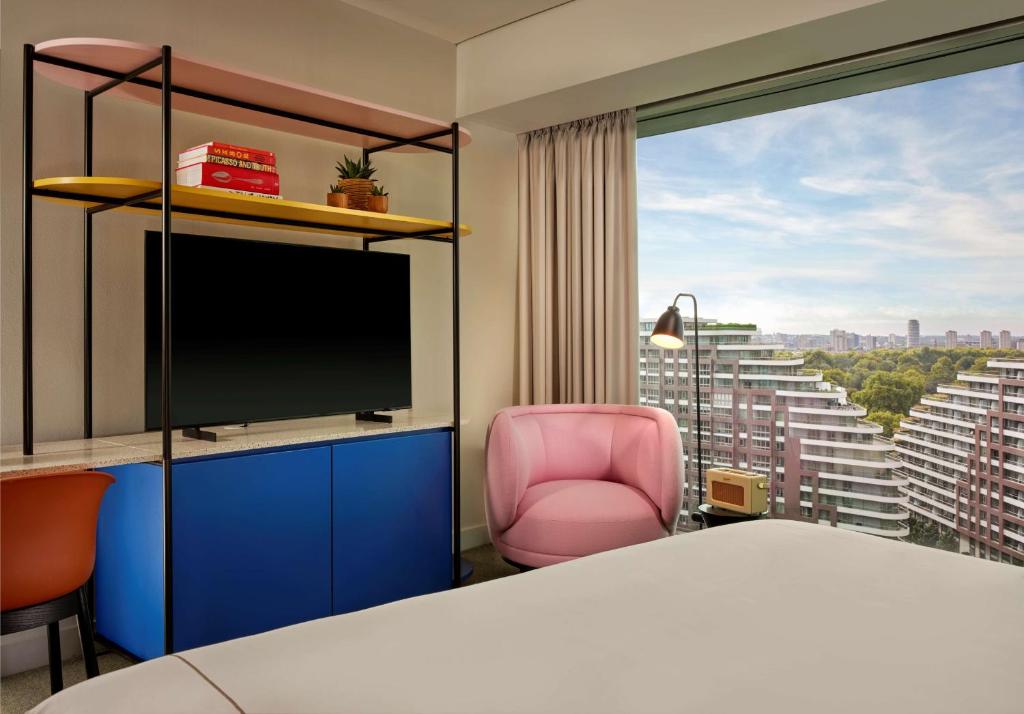 Art Room Skyline View Twin - Image 3