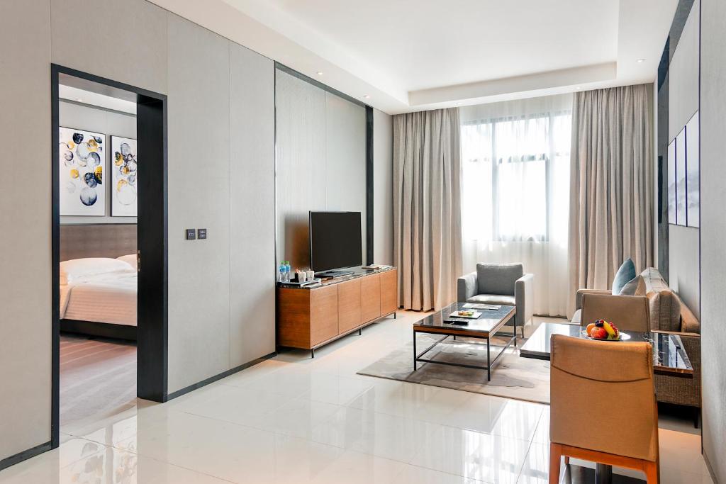 Asiana Suite - Image 1