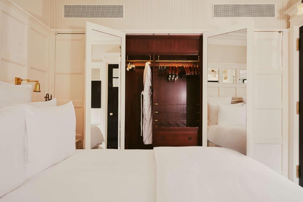 Double Room - Image 3