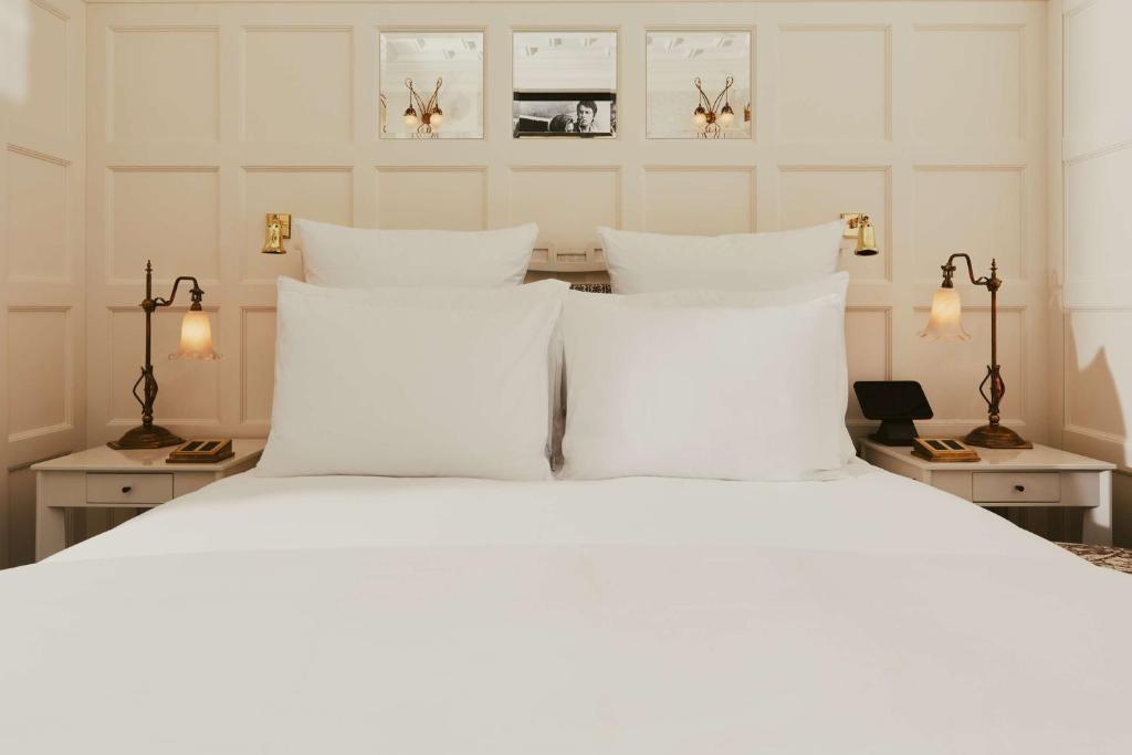 Double Room - Image 4