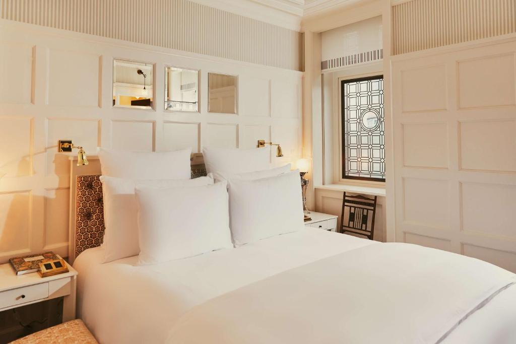 Small Double Room - Image 1